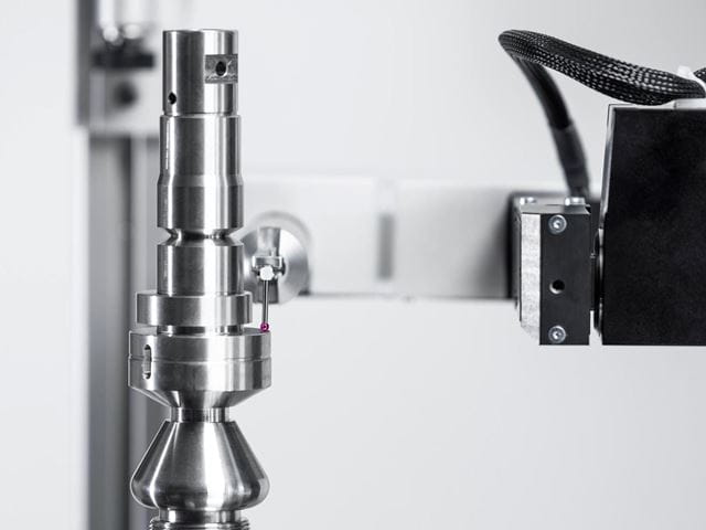 Motorized tilt and swivel module