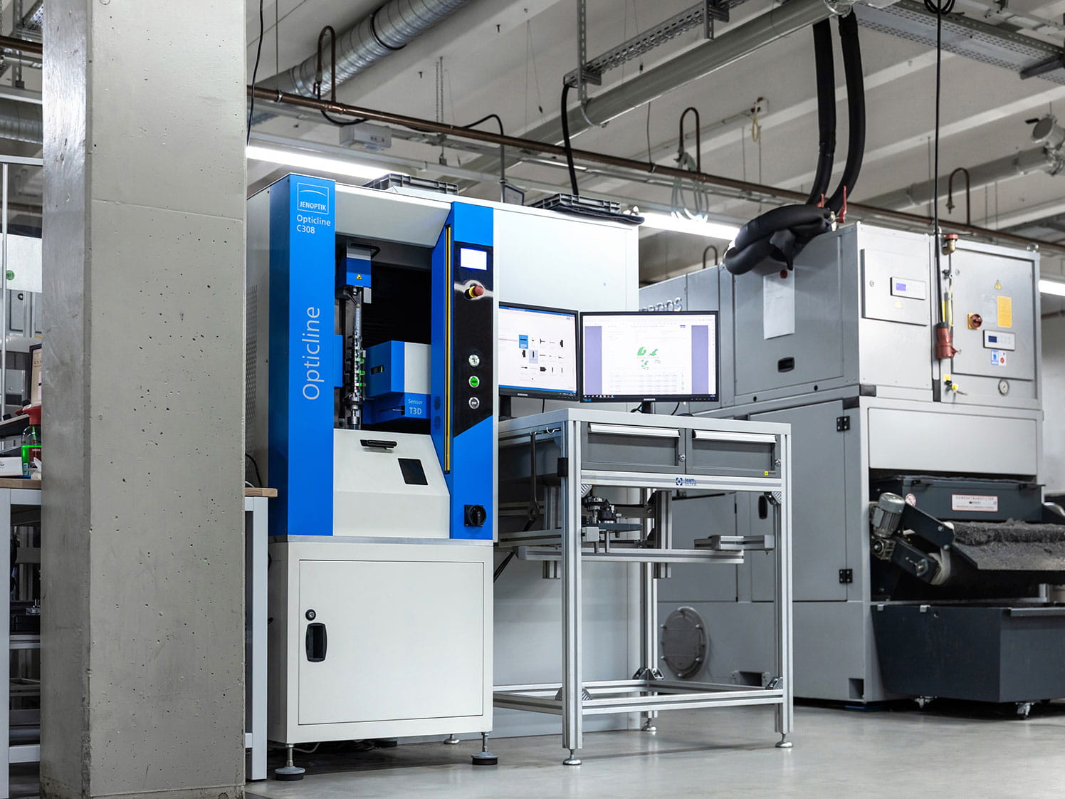 Opticline - robust housing for use in production