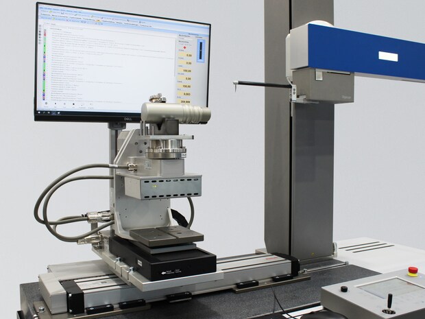 Waveline W800 Digiscan mit optionalen CNC-Achsen